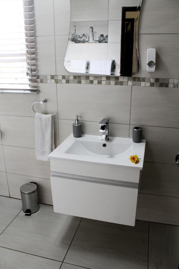 Midrand Bed And Breakfast Ngoại thất bức ảnh